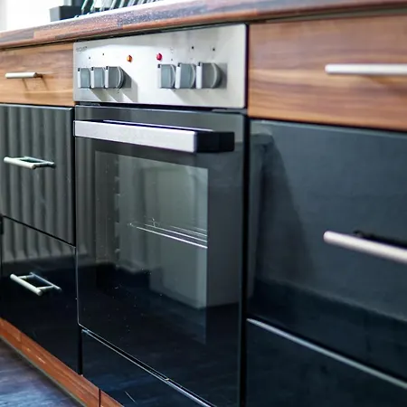 Homefy - Family Έσσεν